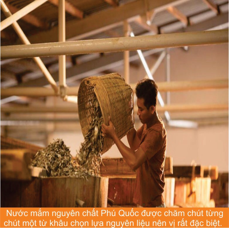1 Hộp 2Chai *700ml Nước mắm phú quốc- Nước mắm nguyên chất-theo phương pháp truyền thống -nước mắm không tạp chất