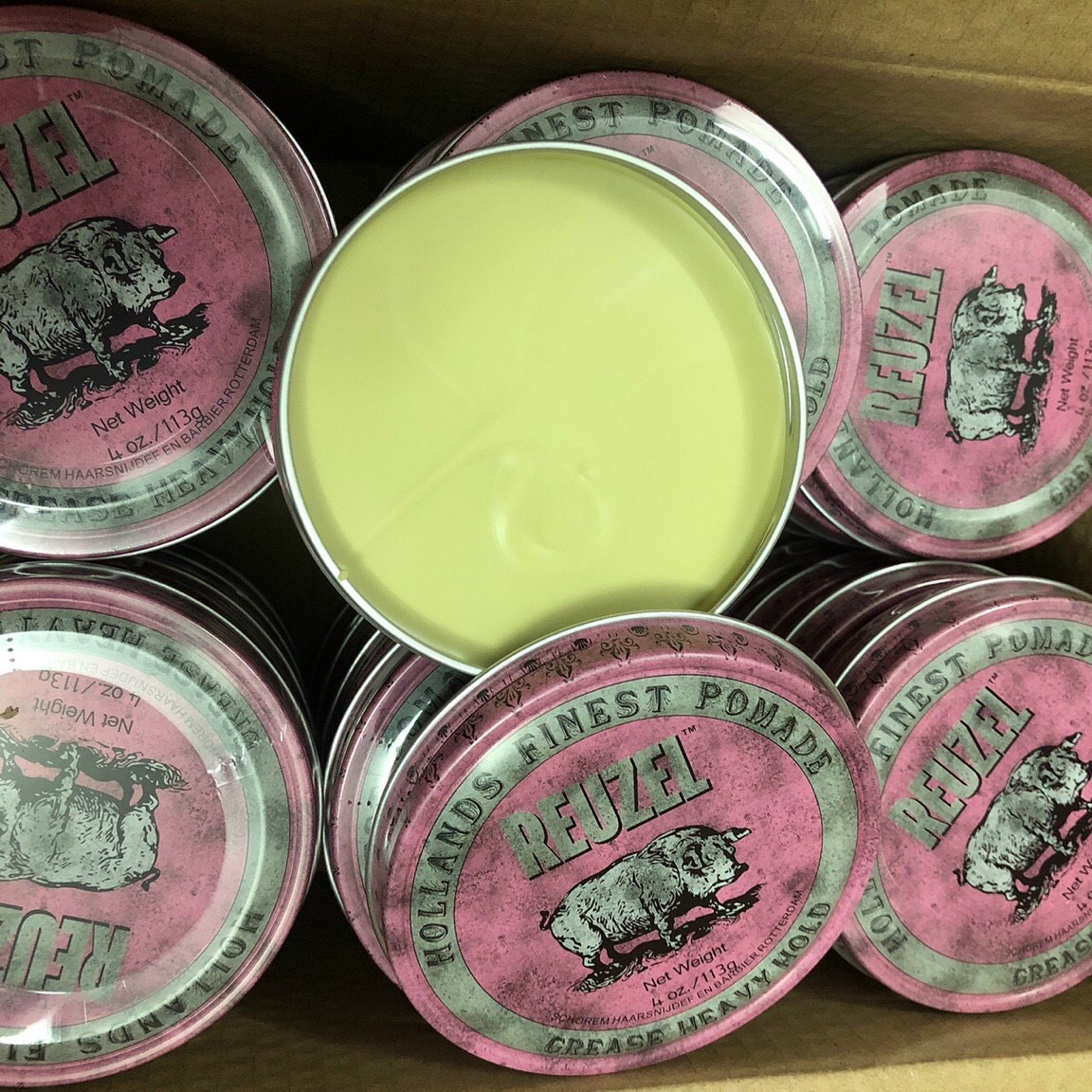 Sáp vuốt tóc Reuzel Pink Pomade