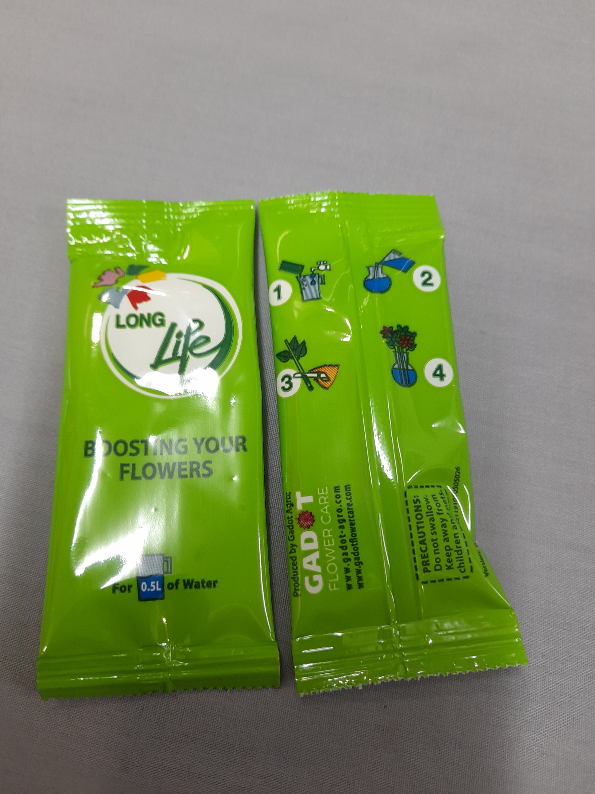 1 gói dưỡng hoa longlife - giữ hoa tươi lâu 14 ngày - xuất xứ isarel - hoa đẹp mỗi ngày với thuốc dưỡng hoa longlife.