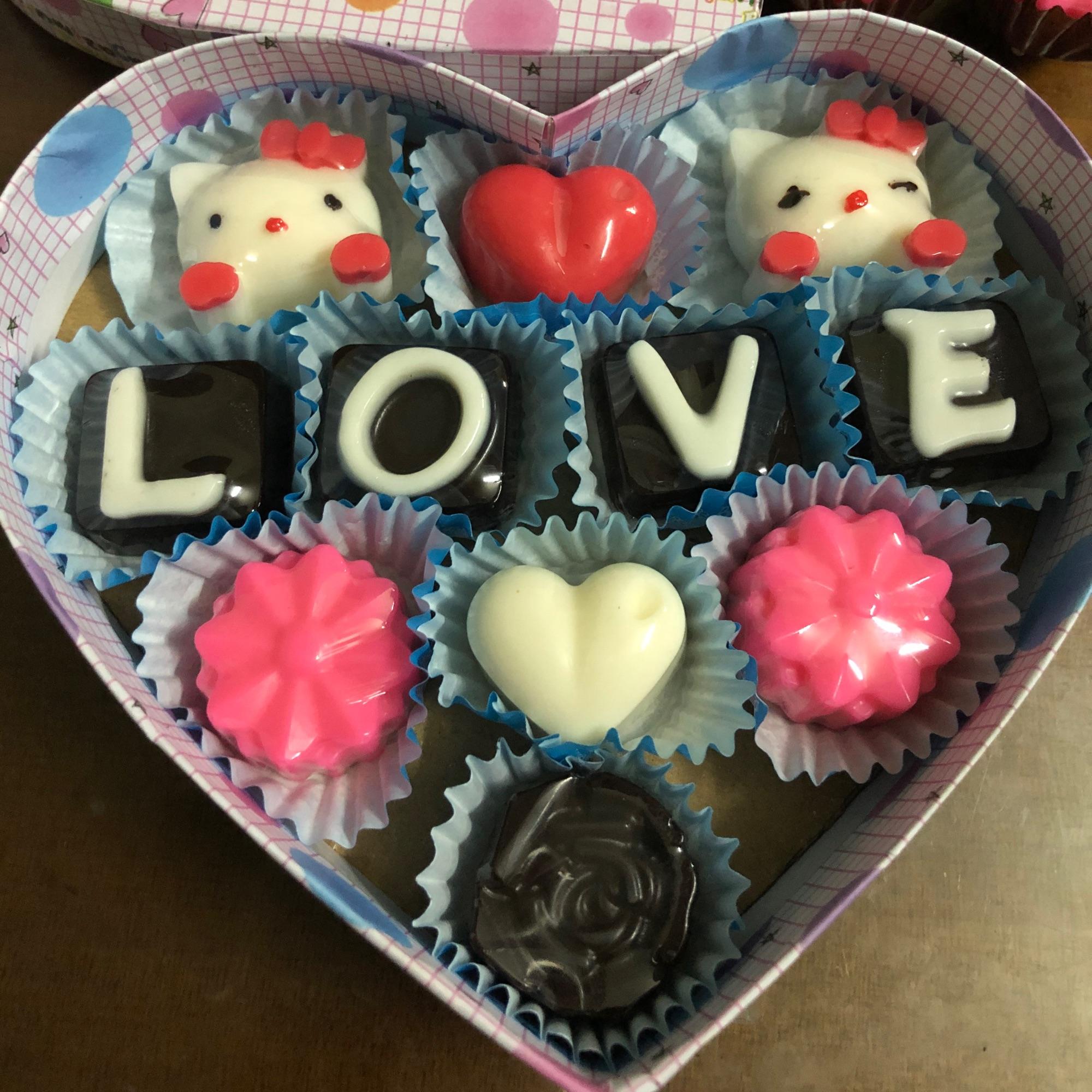 Socola valentine - Mẫu “LOVE- mèo”