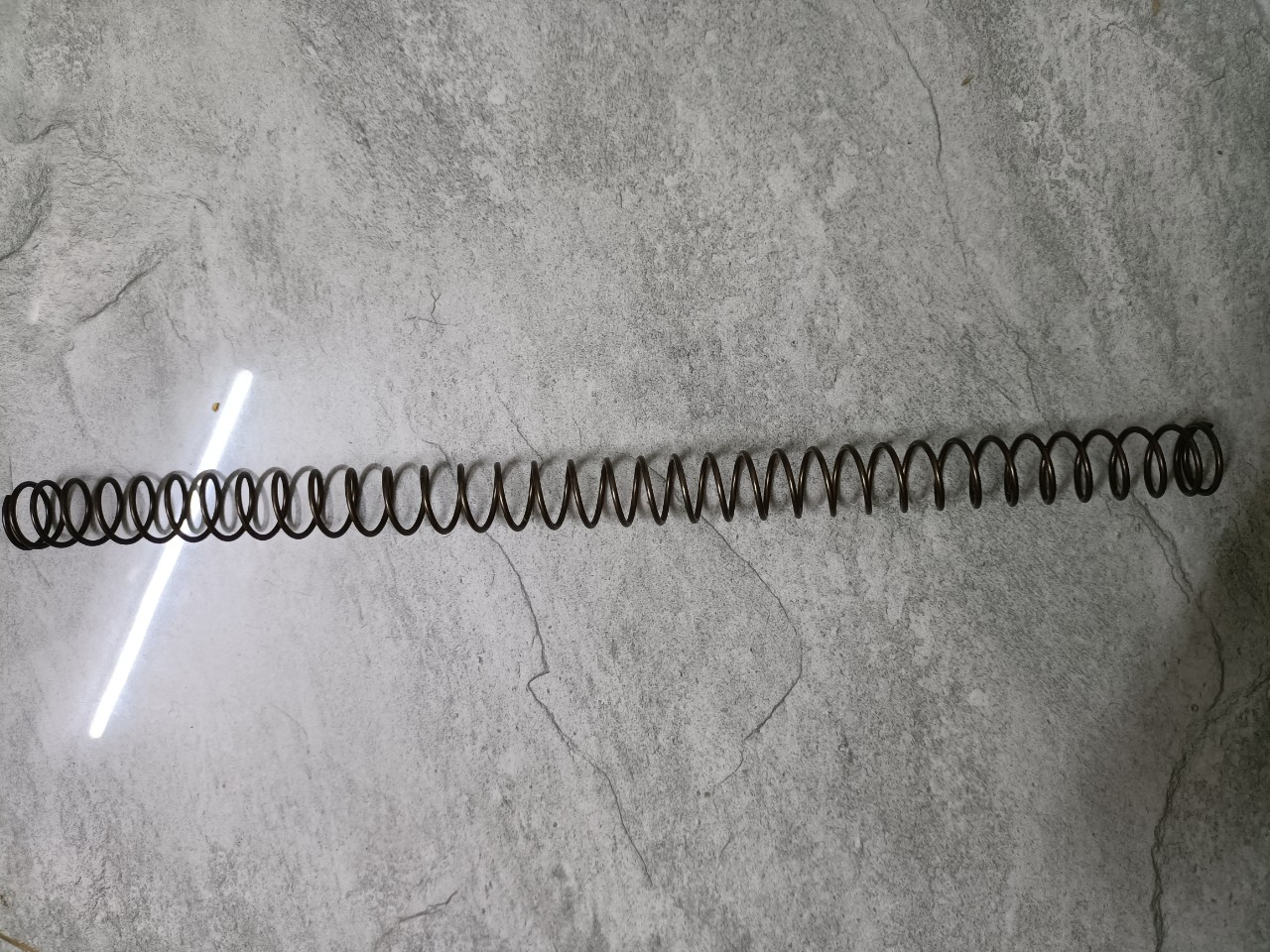 Lò xo sợi cacbon phi 24 sợi 1.6mm dài 30cm