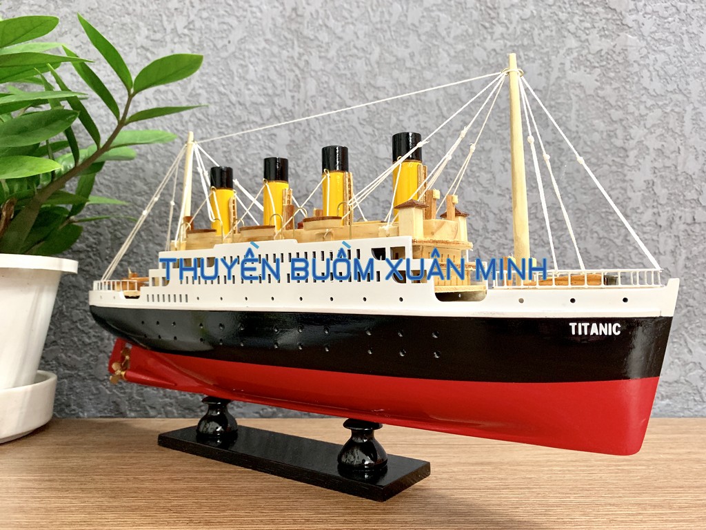 Mô hình tàu titanic trưng bày trang trí | gỗ tự nhiên | chiều dài 40cm