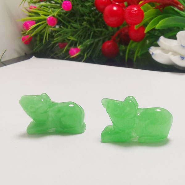Mặt Dây Chuyền Hình Chuột Bằng Đá