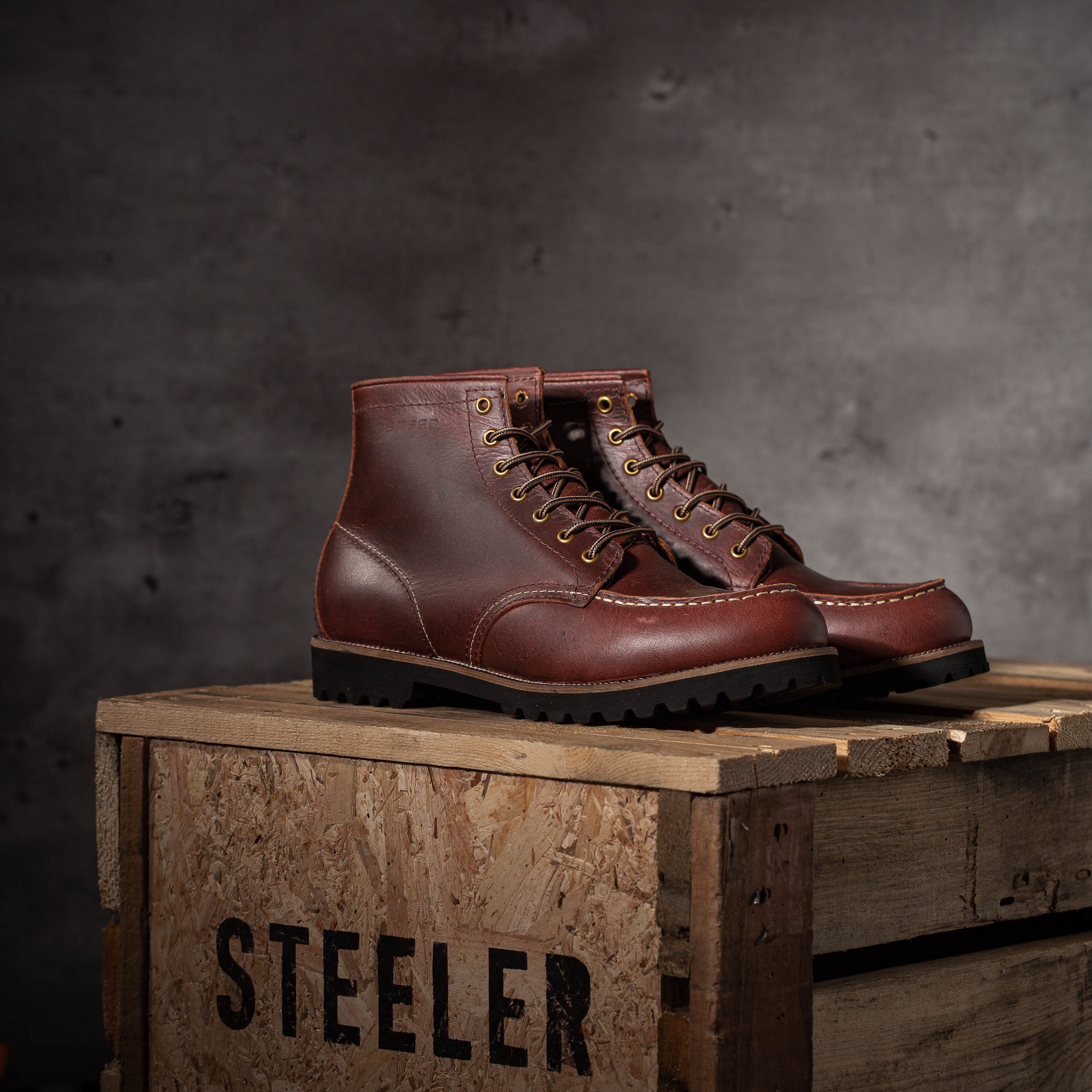 •Giày boot nam da bò sáp cao cấp cổ cao. • MOCTOE SEPIA WITH BLACK SOLE - Steeler, đế khâu, phong cách workwear.
