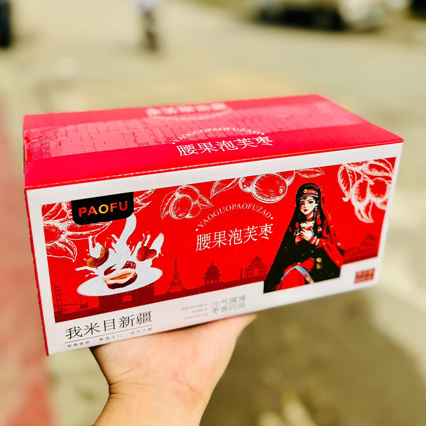 Táo Đỏ Kẹp Sữa Lạc Đà Mix Hạt Điều Hộp 300gram - BeeGin Food