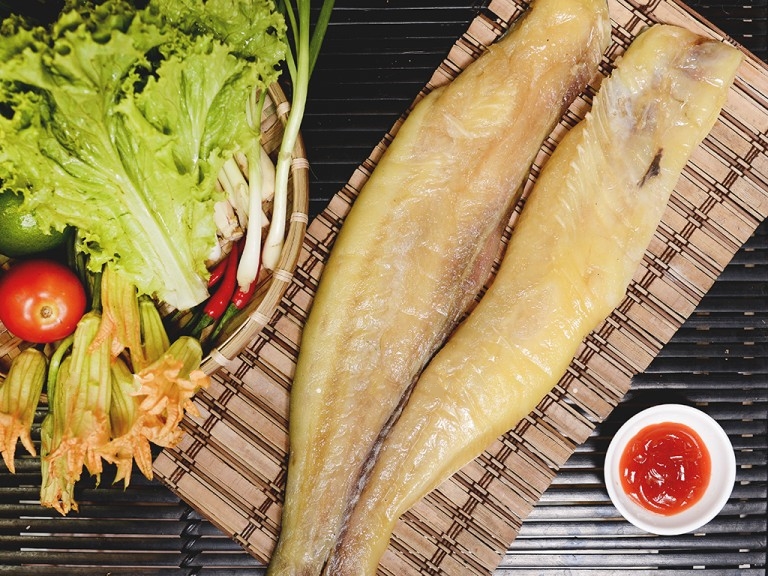 Khô cá tra phồng Bà Giáo Khỏe 55555 gói 500gr đặc sản Châu Đốc Không sử dụng hóa chất phẩm màu độc hại