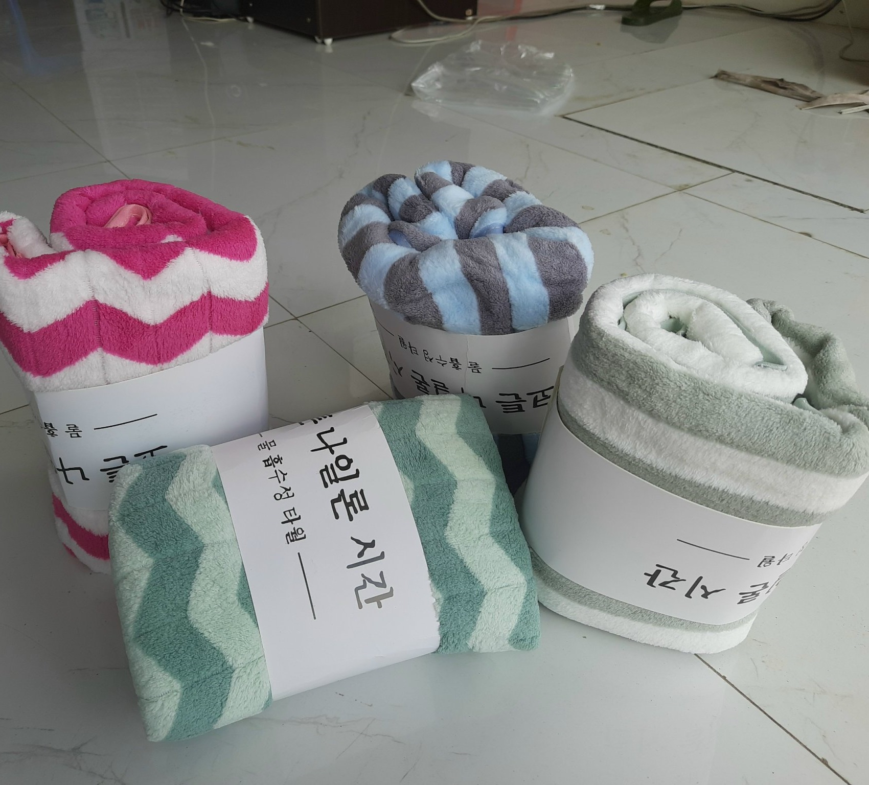 Khăn Tắm Lông Cừu Kẻ Sọc Dày, Mềm Mịn, Siêu Thấm Hút Kích thước 70x140 - Khăn tắm Hàn Quốc kẻ lớn thấm hút cực tốt Phú Lương Shop
