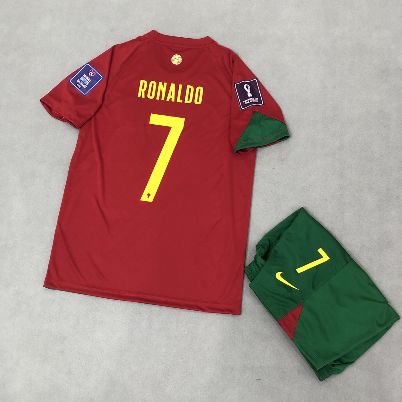 Bộ quần áo ronaldo đội tuyển bồ đào nha sân nhà màu đỏ wc2022