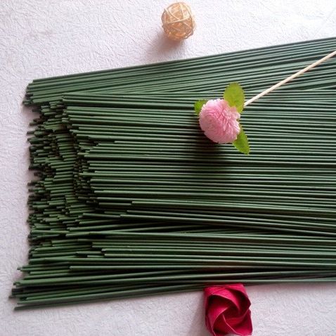 Kẽm 60cm làm cành hoa bọc nhựa màu xanh lá đậm 2mm dễ uốn nắn làm cành hoa đào đông, cành nụ tầm xuân đủ số lượng