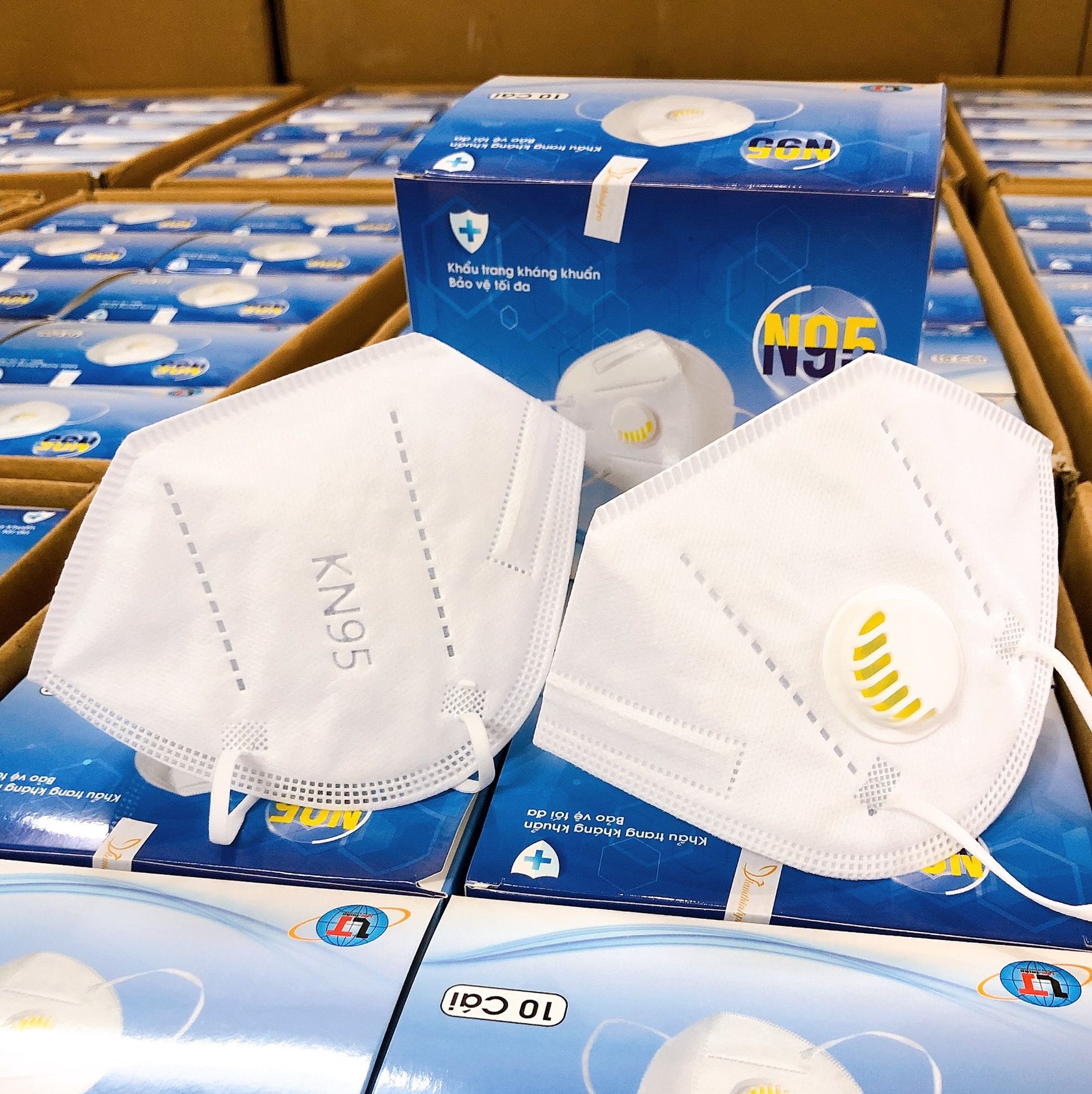 - combo 2 hộp khẩu trang kháng khuẩn n95