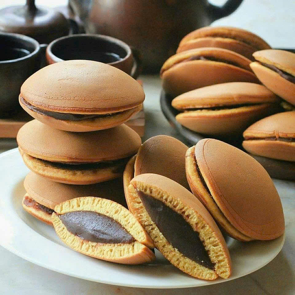 Bánh Rán DORAYAKI  Kẹp Nhân mix vị Hong Kong hộp lớn 300g - 320 g
