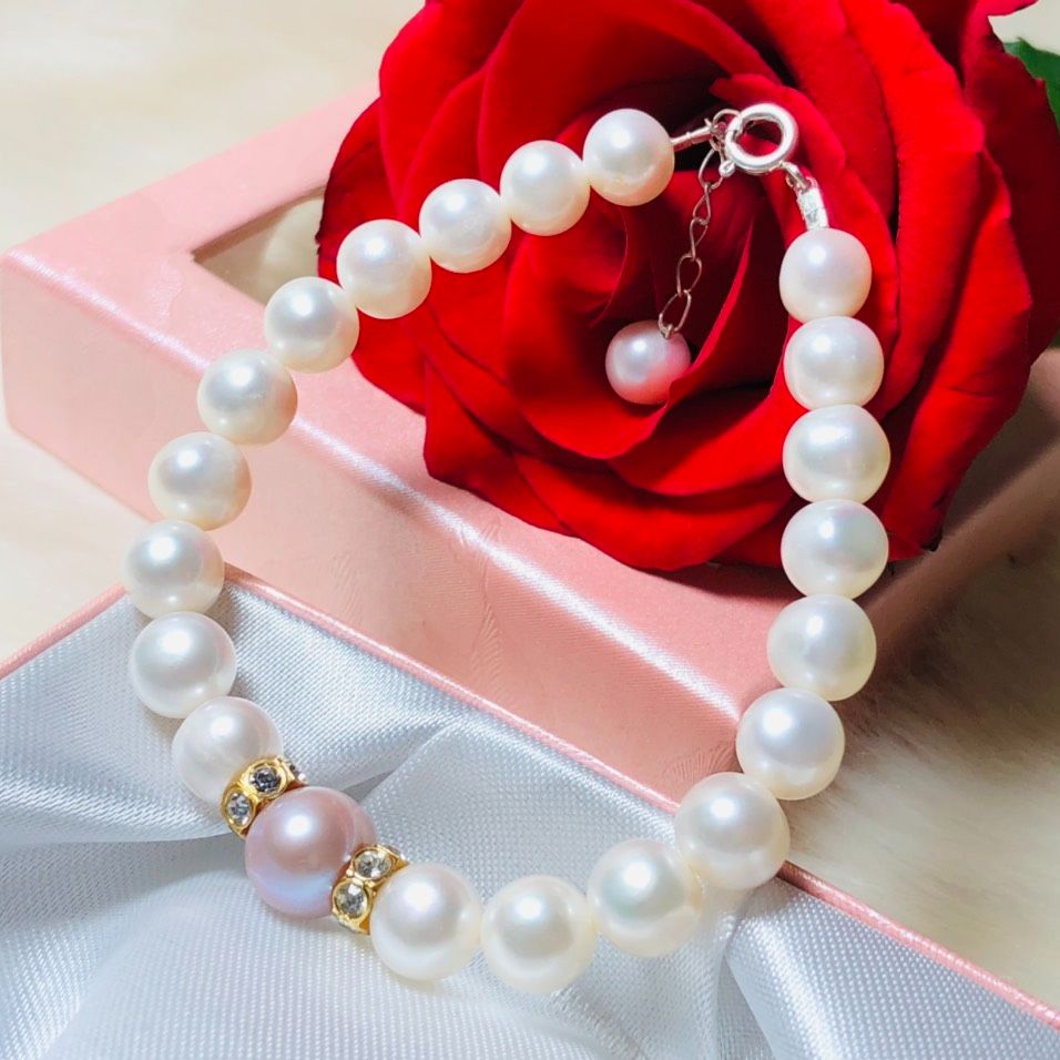 VÒNG TAY NGỌC TRAI OVAN 8LI, NGỌC THẬT NƯỚC NGỌT ÁNH XÀ CỪ CAO SANG TRỌNG,DUYÊN DÁNG