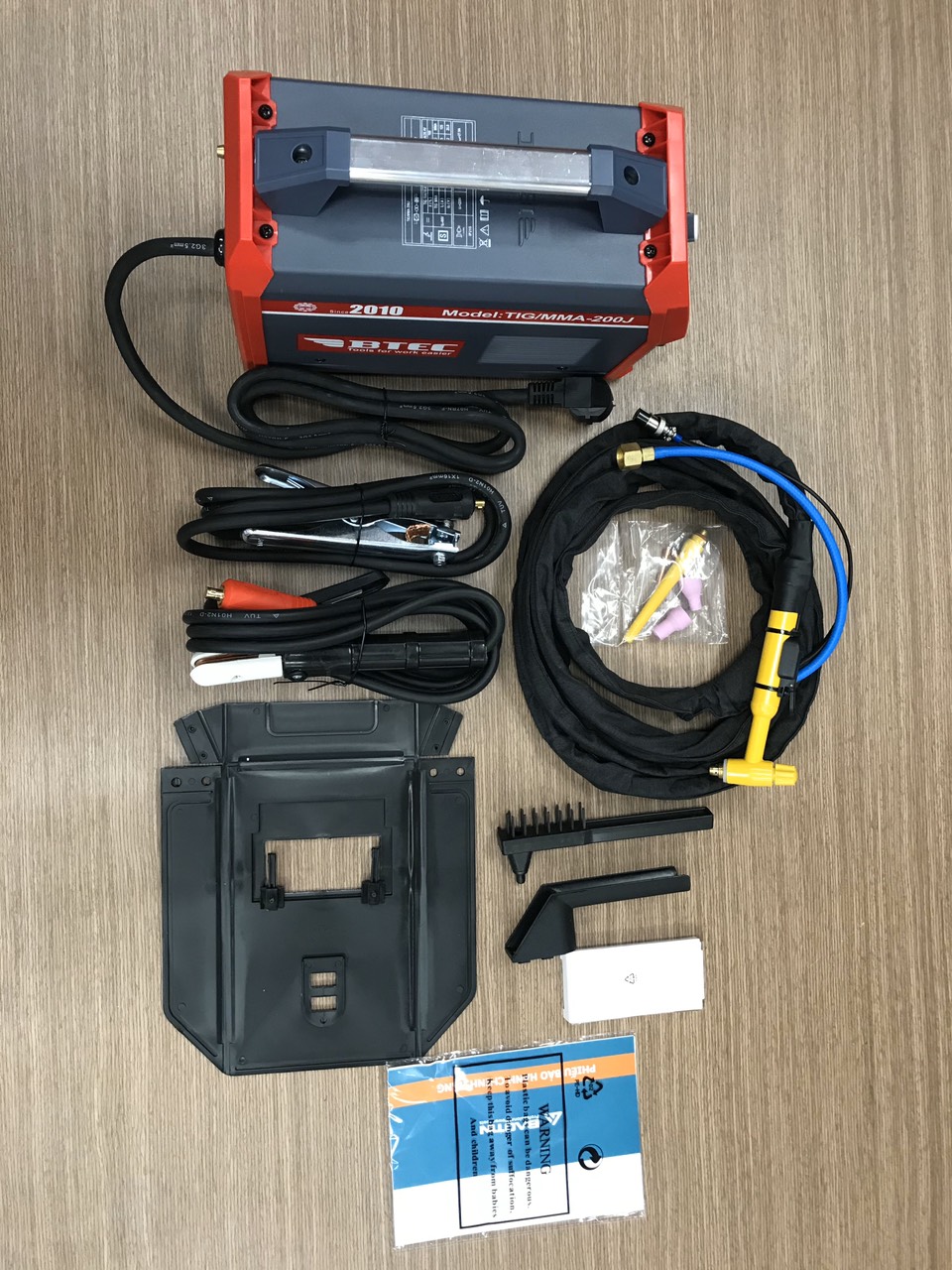 Máy hàn tig que btec tig/mma-200j