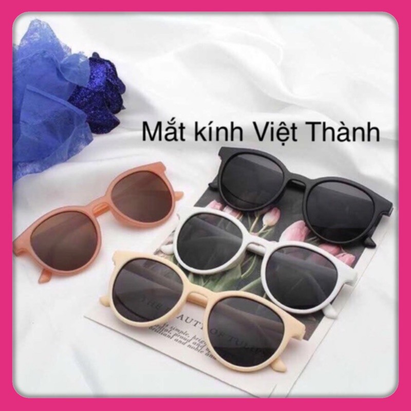 Kính đi biển siêu hot 2021 có 4 màu