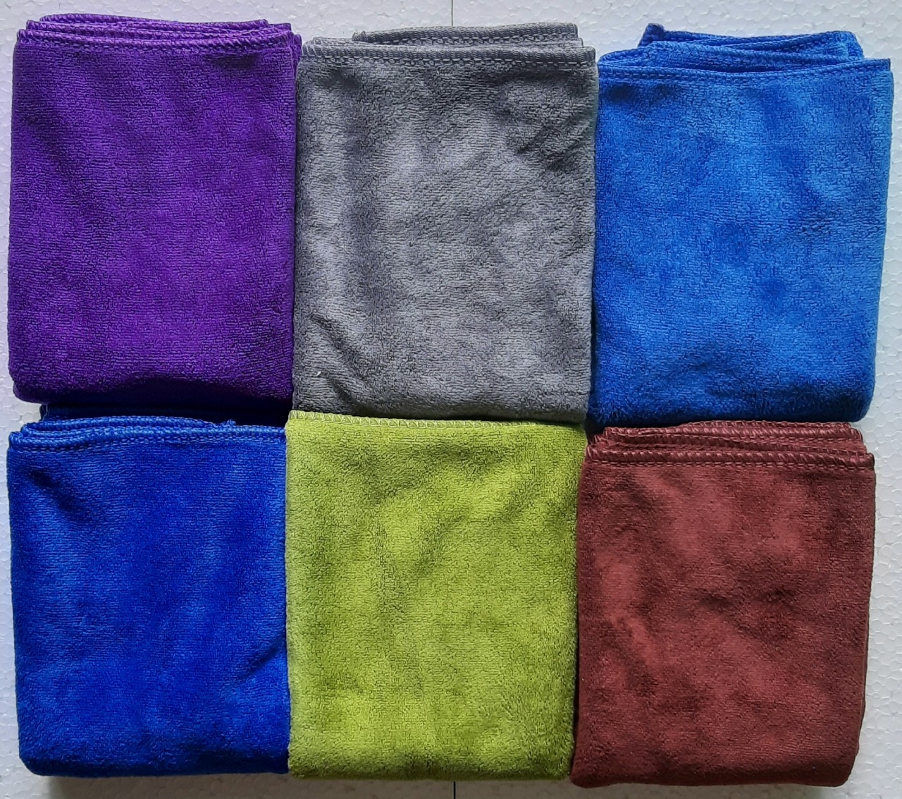 HCM [35x75] 1 cái Khăn Tắm Cao Cấp Siêu mềm mịn 35x75cm Thấm hút nước ( dùng được cho trẻ nhỏ) không ra màu  kích thước phù hợp dùng Salon Tóc