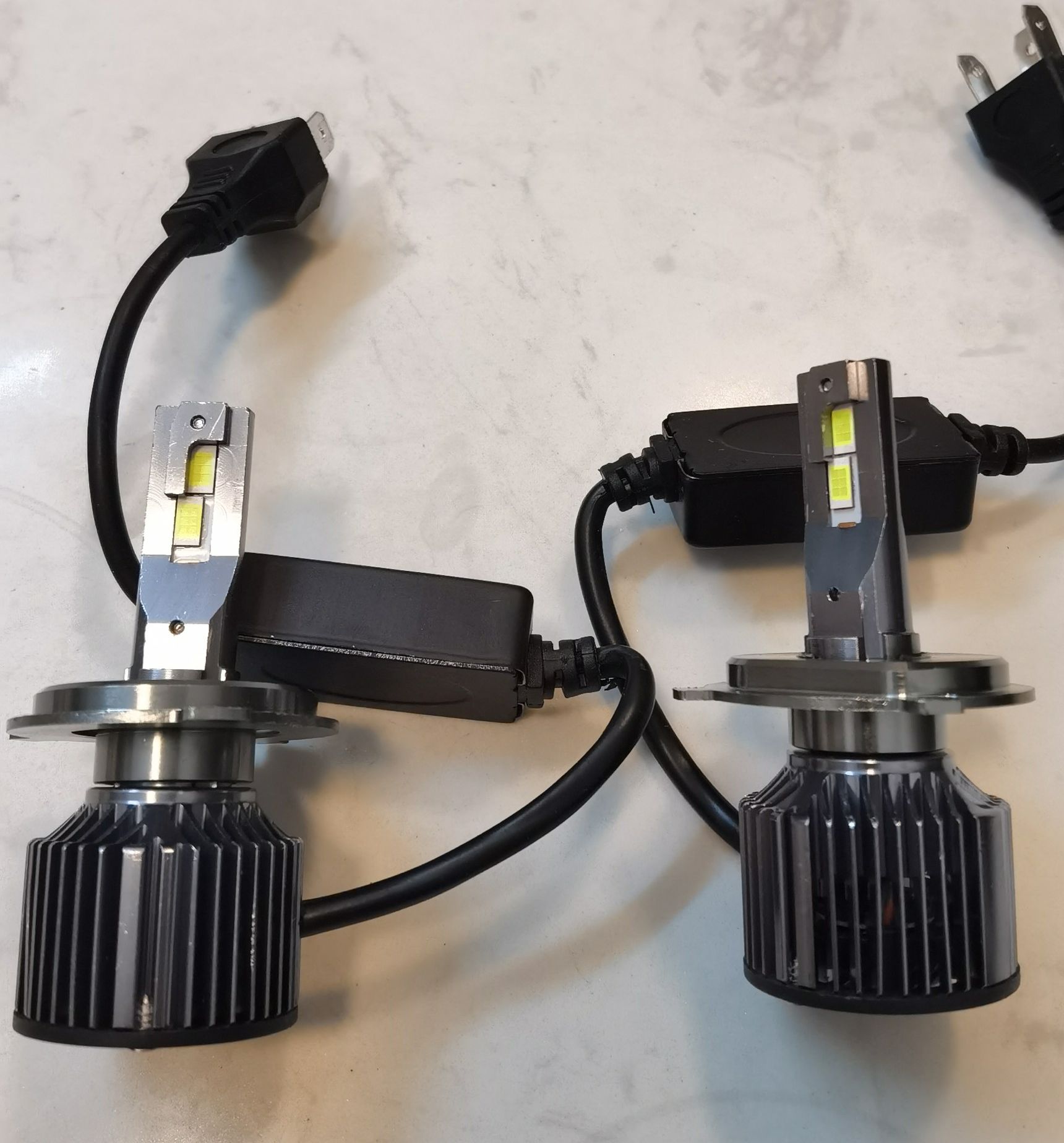 Bộ 2 đèn led s3 cob h4 pha cos 3 mặt 6000k 32w 12v sáng trắng