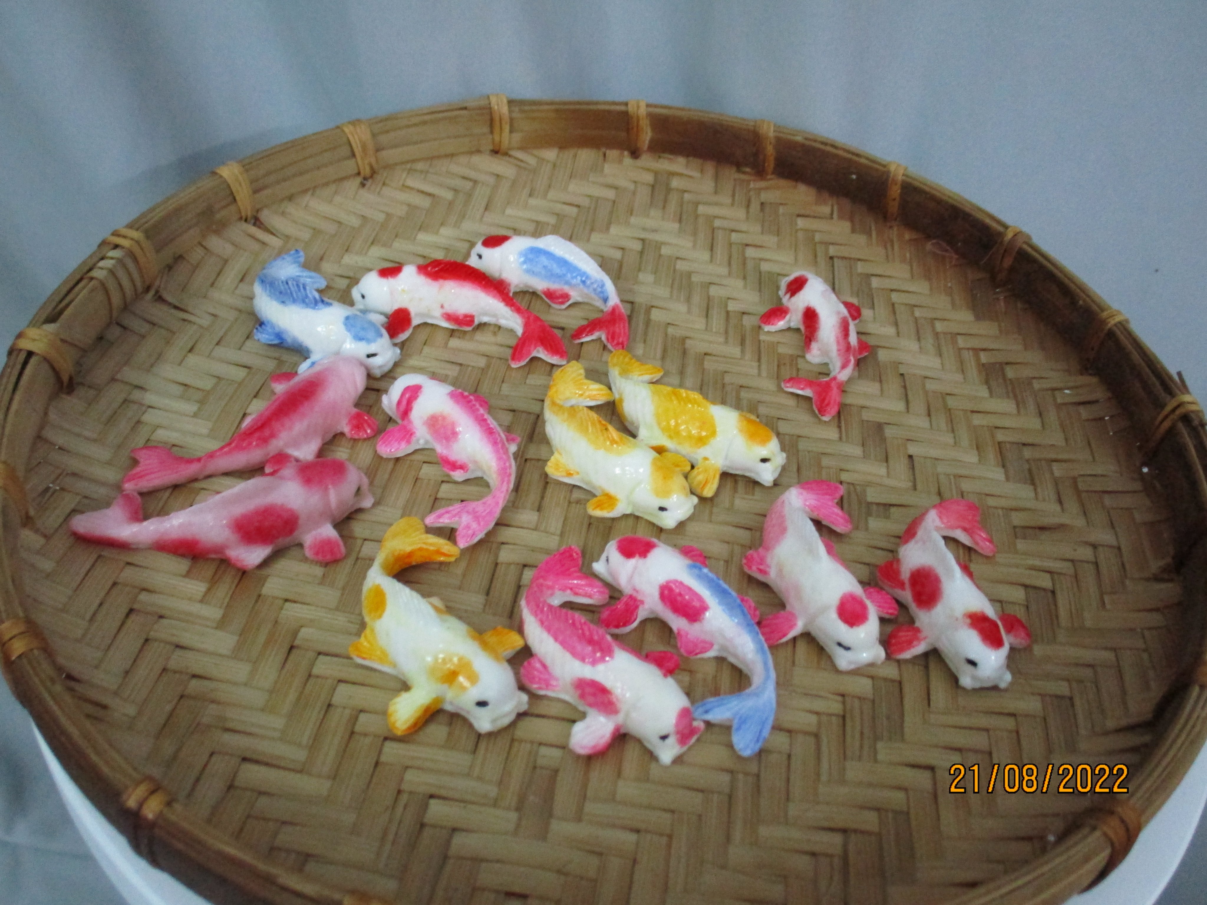 Cá Koi đất sét 6.4cm siêu đẹp giao ngẫu nhiên