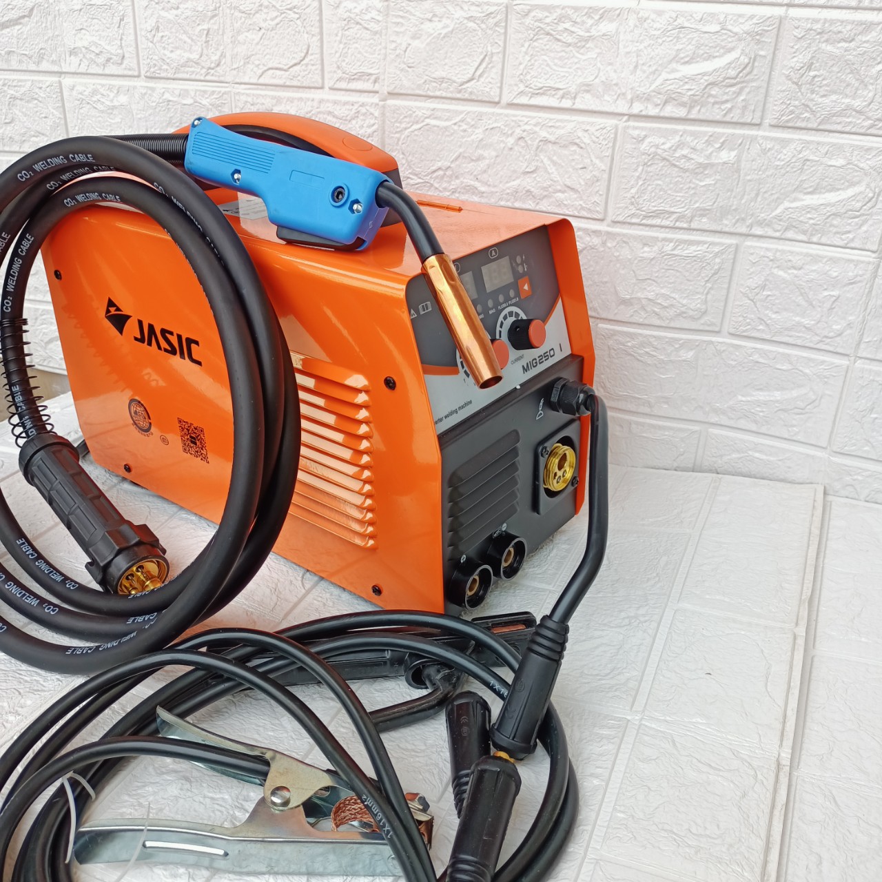 Máy hàn mig  Jasic 250 3 chức năng