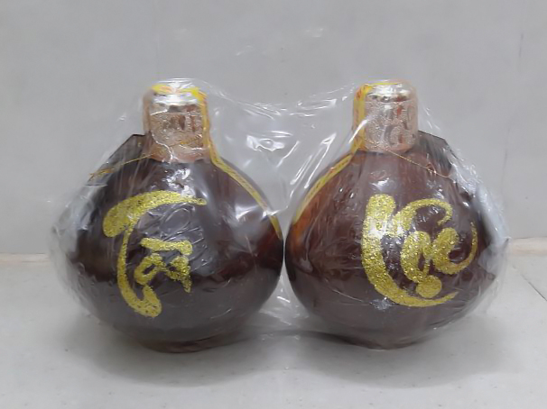 Từng bình dừa tiến vua, 2 thọ 1 tài