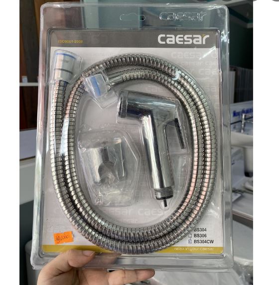 Bộ dây và vòi xịt vệ sinh siêu bền cao cấp Caesar BS304CW- BH 12 tháng- hàng chính hãng