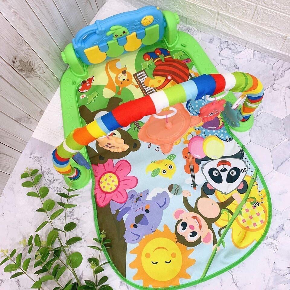 Thảm nhạc piano cho bé có nhiều bài nhạc, có đồ chơi lục lạc và đèn