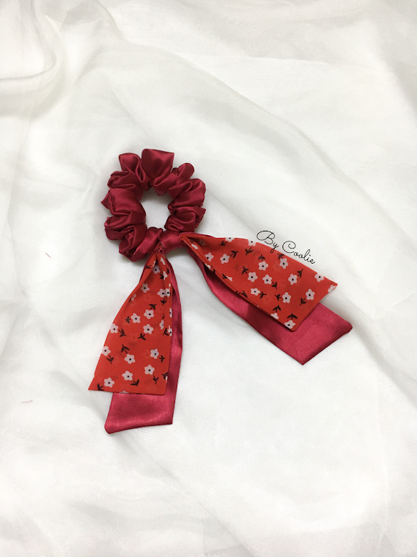 Dây cột tóc pelta scrunchies nơ dài đỏ hoa nhí xinh xắn