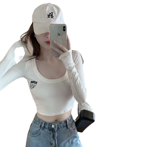 Áo thun nữ tay dài cổ tròn in logo 18 thời trang mới Adc 67