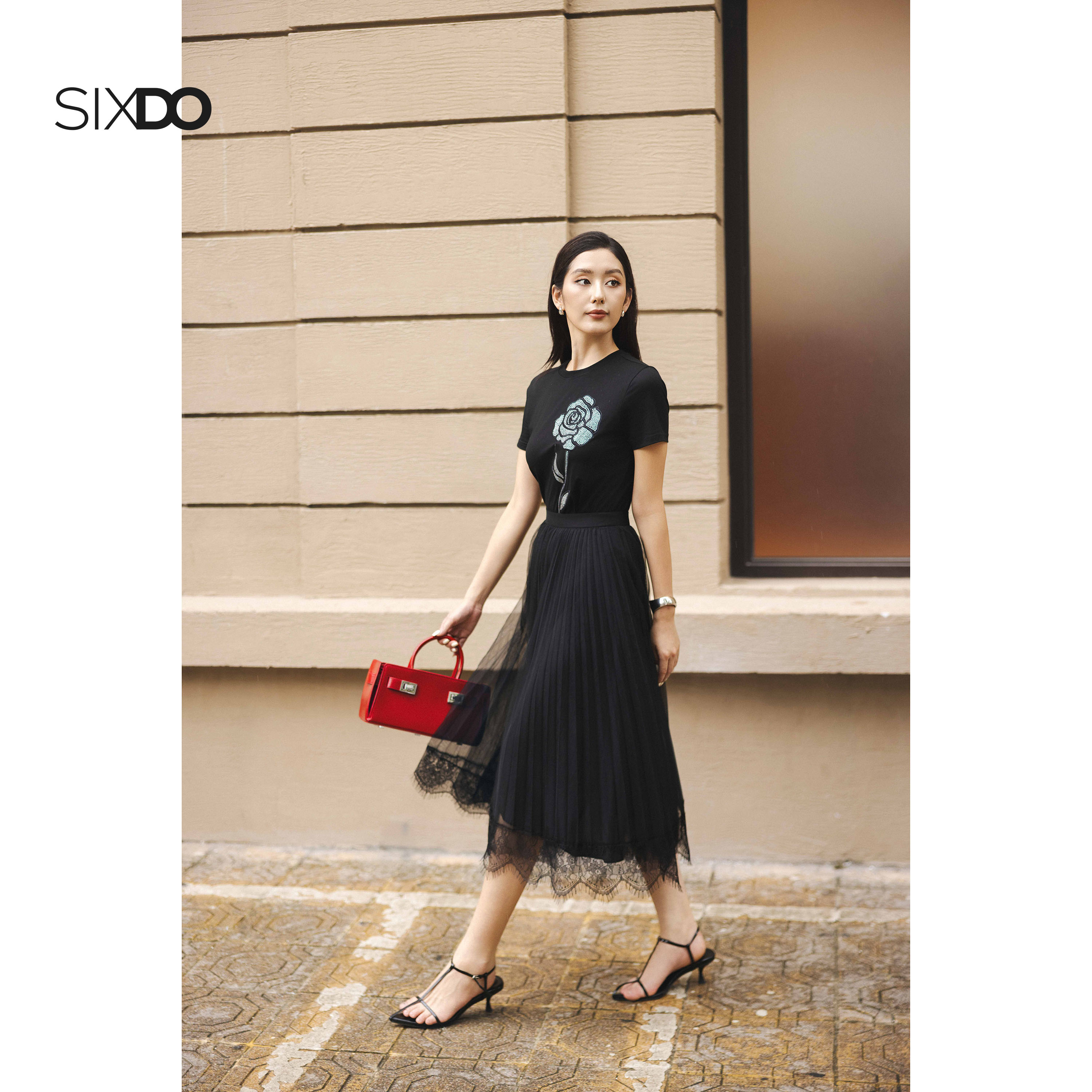 Chân váy xếp ly dáng xòe dài đen phối lưới chân ren SIXDO  Black Mesh Flared Skirt  