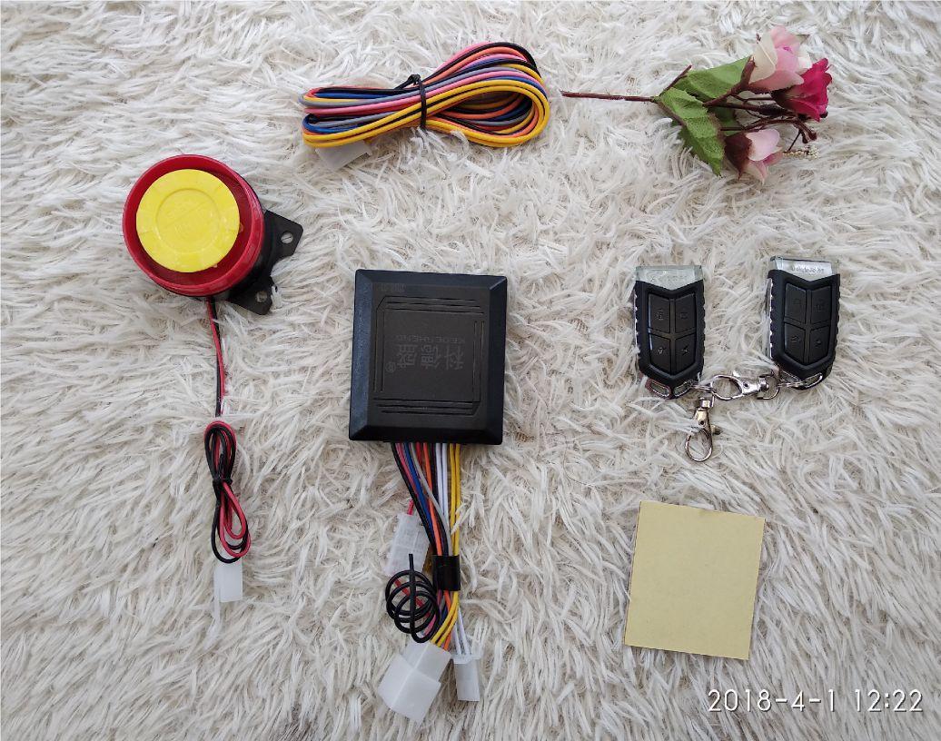 Khóa chống trộm xe máy 4 nút 2 remote giống nhau TA-17