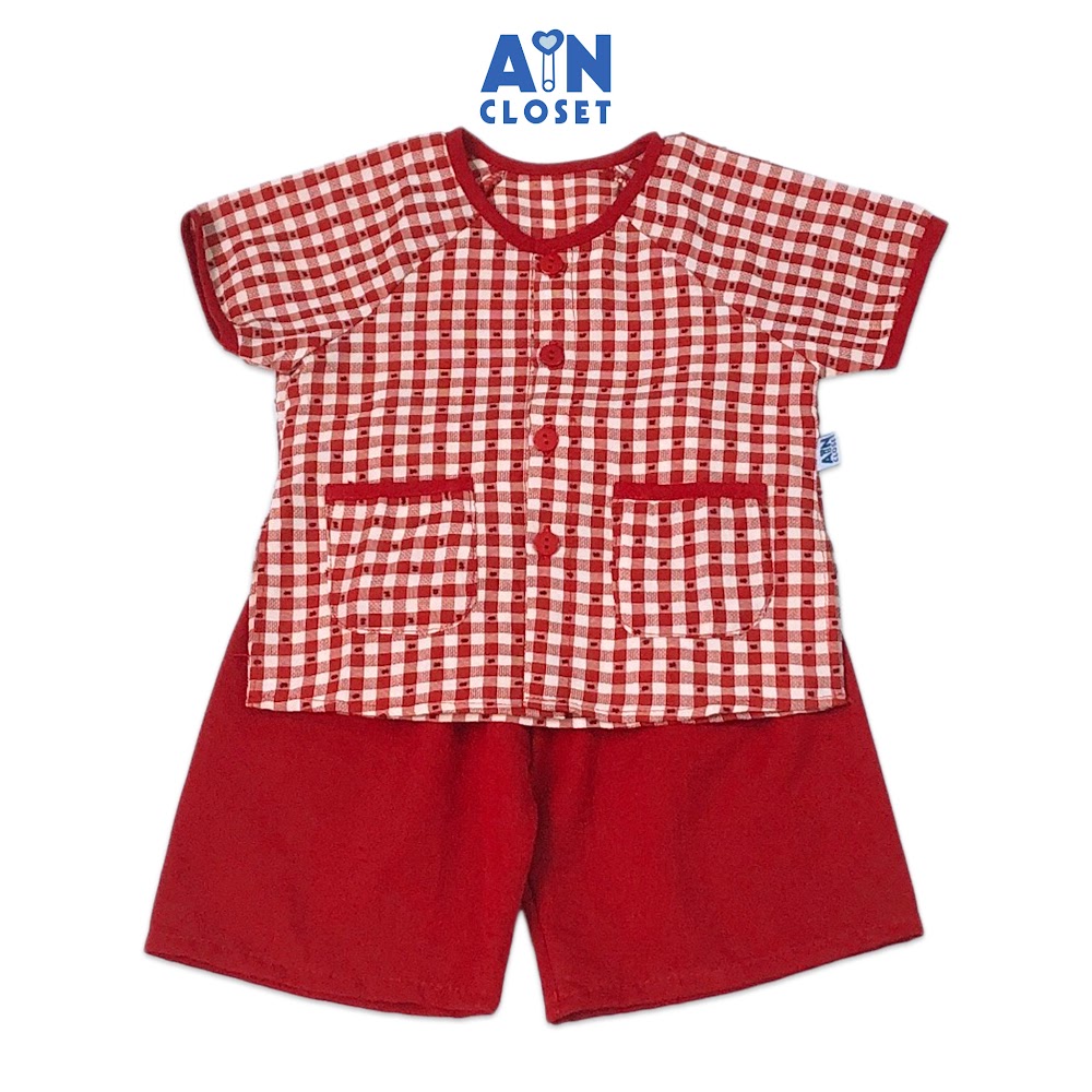 Bộ quần áo bà ba lửng unisex họa tiết caro viền đỏ cotton - aicdbtbogzc7 - ain closet