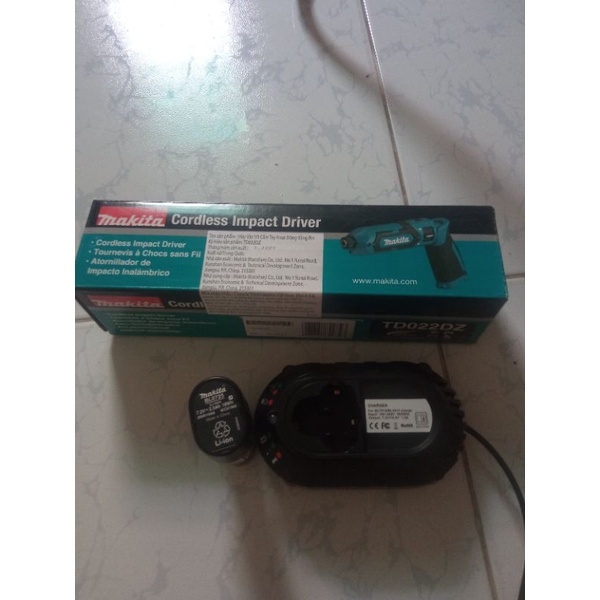 Combo máy vặn vít Makita TD022