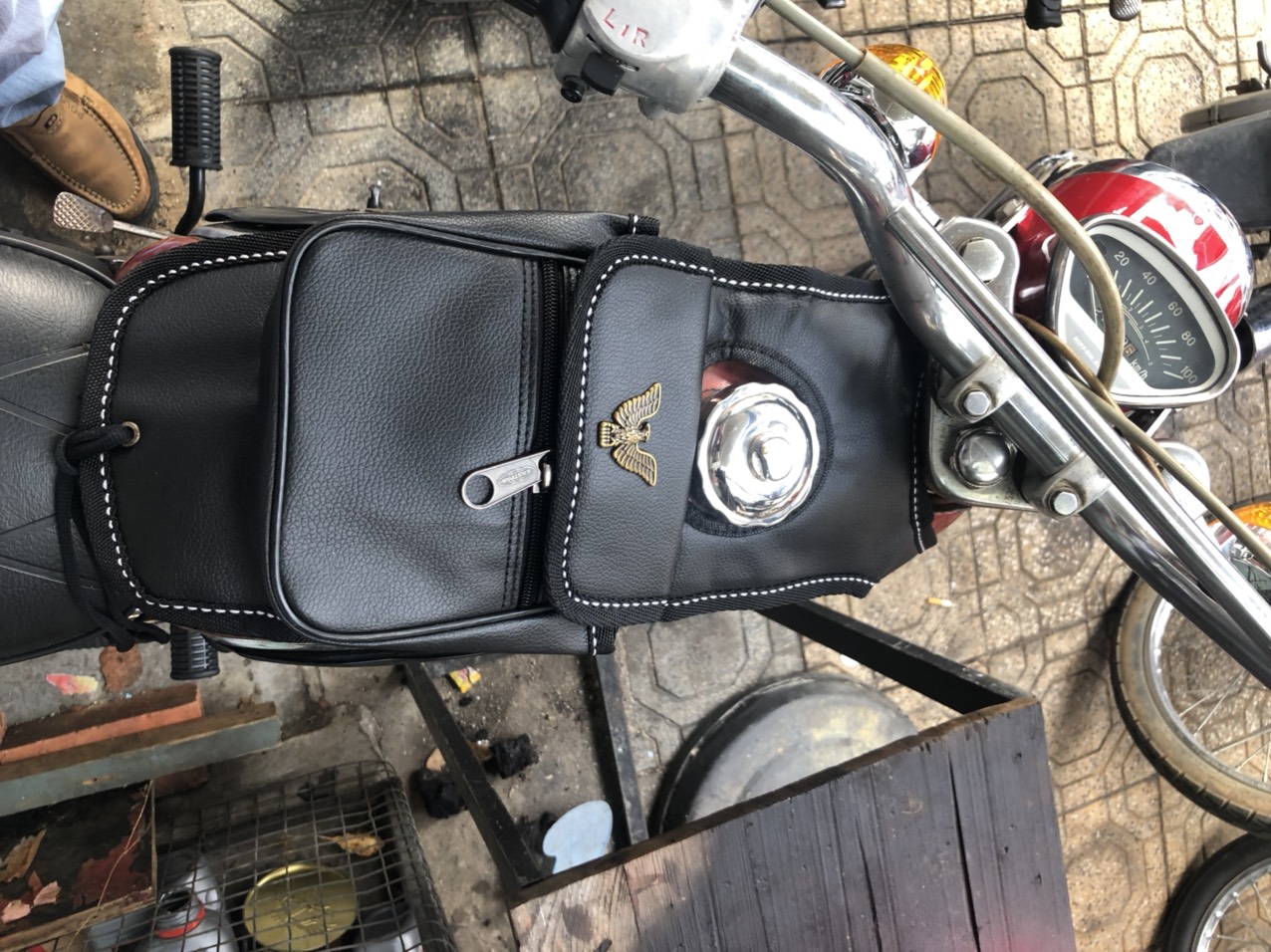 Túi treo đựng đồ bình xăng lớn xe honda 67