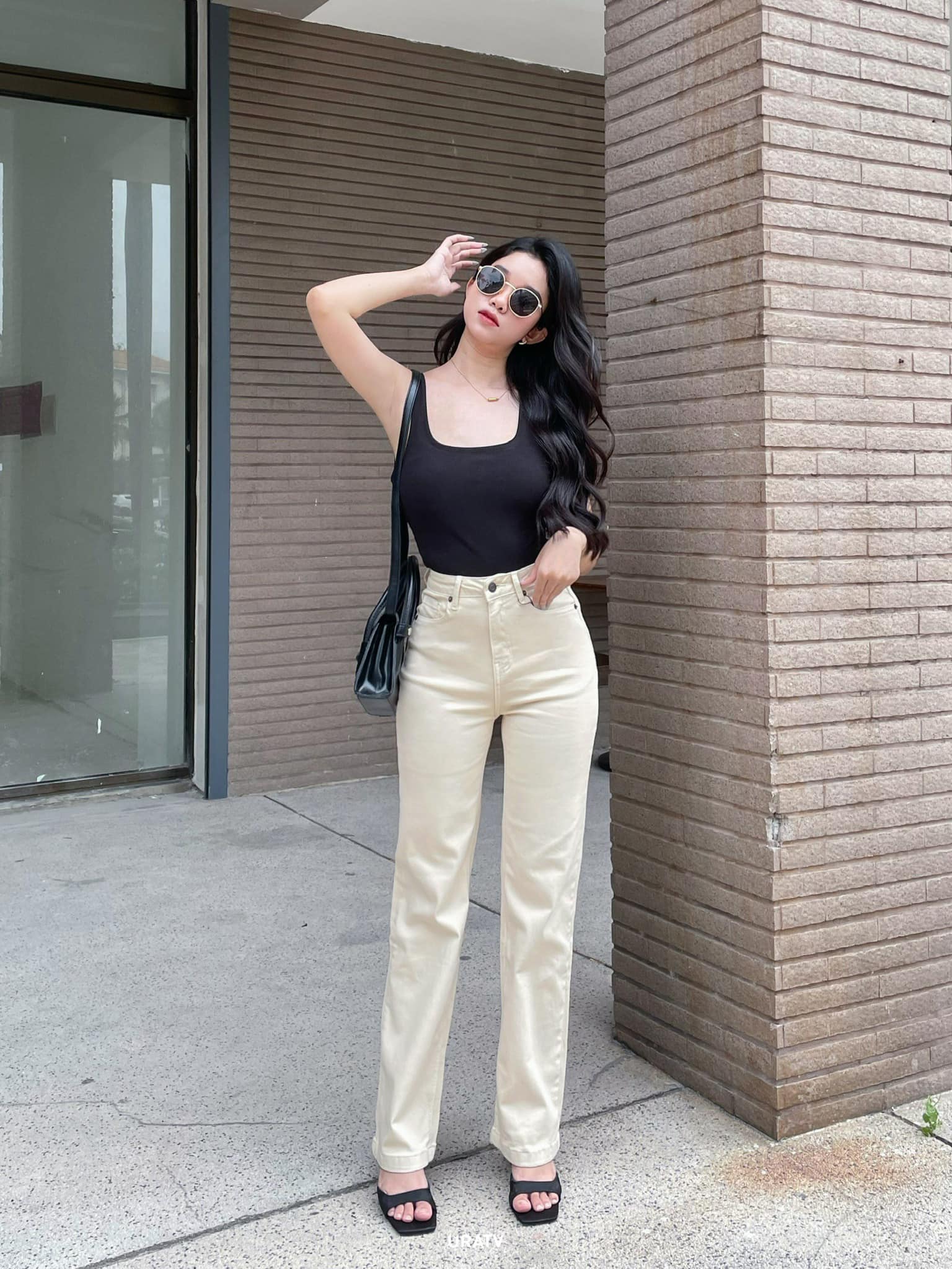 Quần jeans suông trơn ZR280 dáng đứng