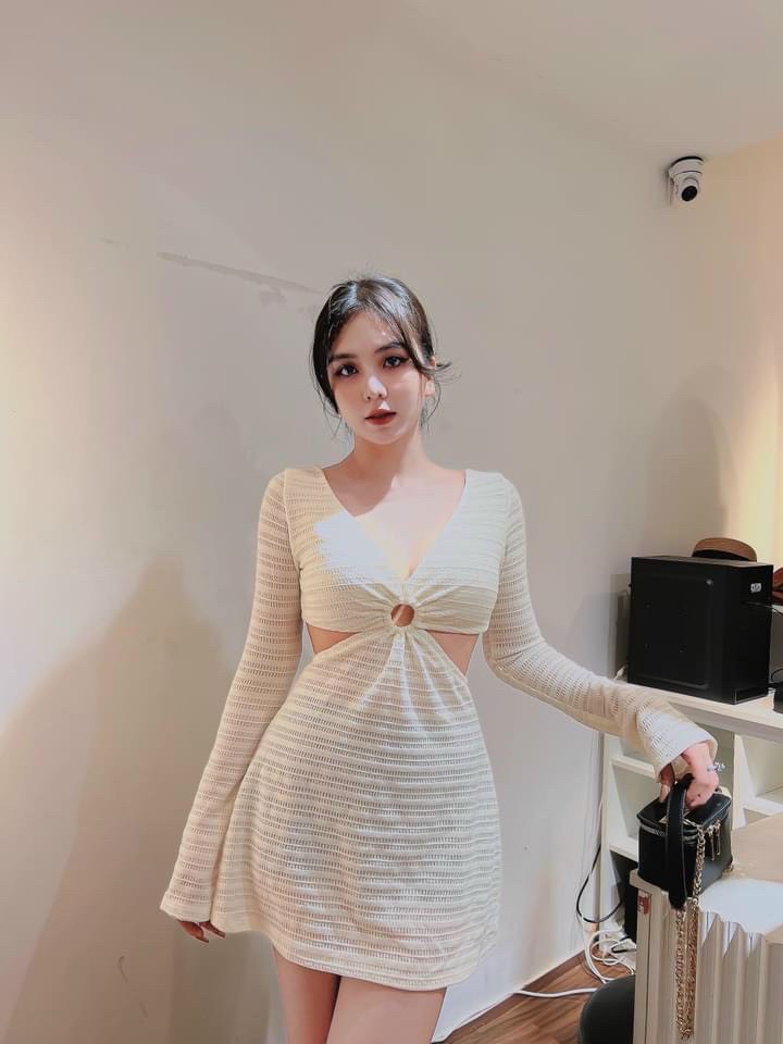 Đầm body tay dài pinkstore29, dáng ôm cut out khoen ngực d085