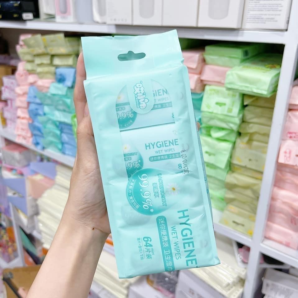 Khăn giấy ướt mini dễ thương bỏ túi tiện lợi
