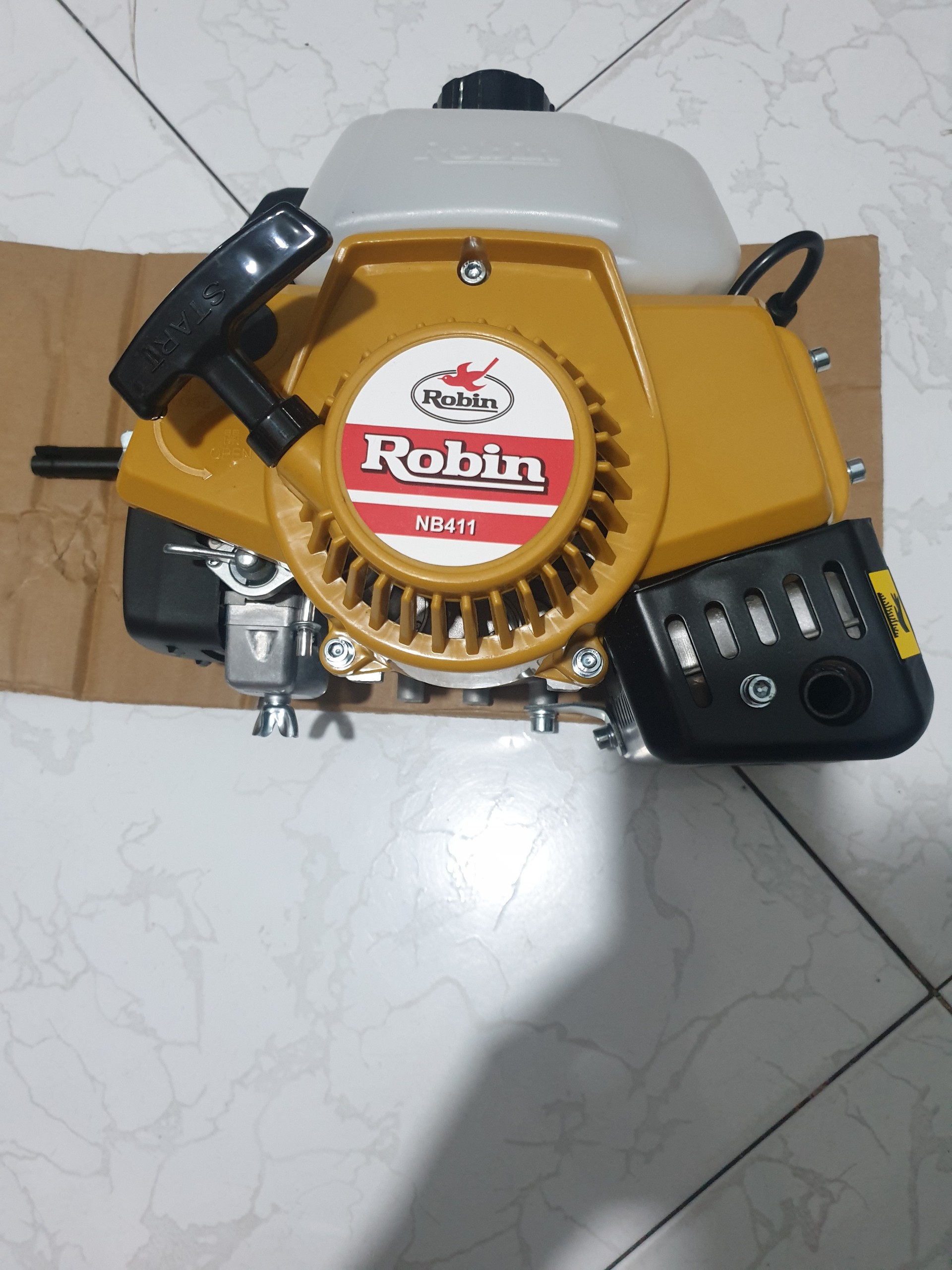 ĐẦU ĐỘNG CƠ MÁY CẮT CỎ 2THÌ ROBIN 411. NÒNG 40LY