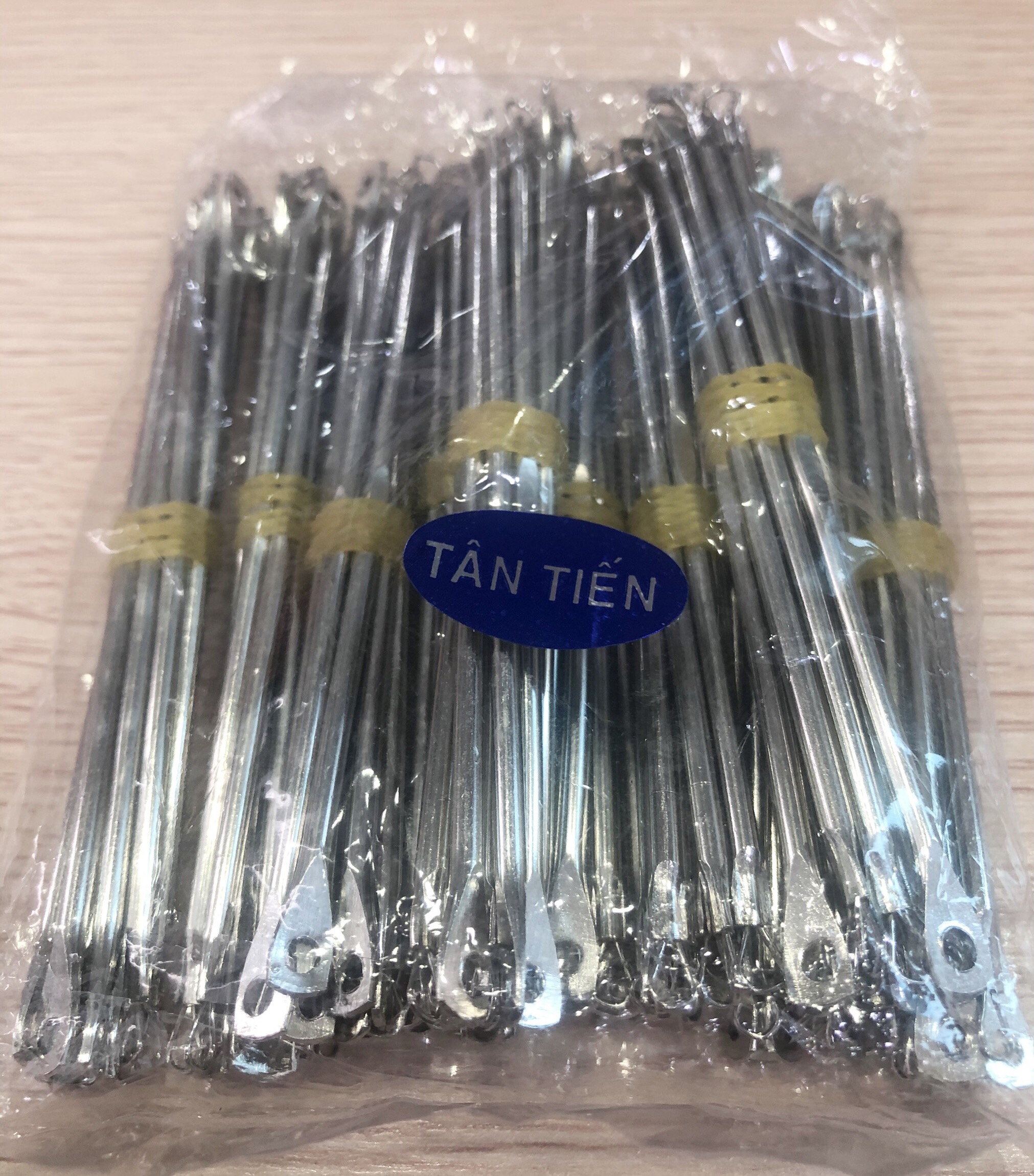 Que Nặn Mụn Tân Tiến ( 100 Cây )