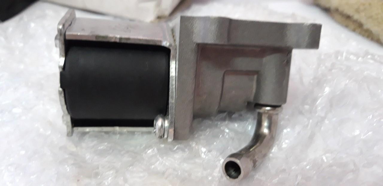 Van không tải Ford Laser, Mazda 626, Mazda Premacy FORD MAZDA