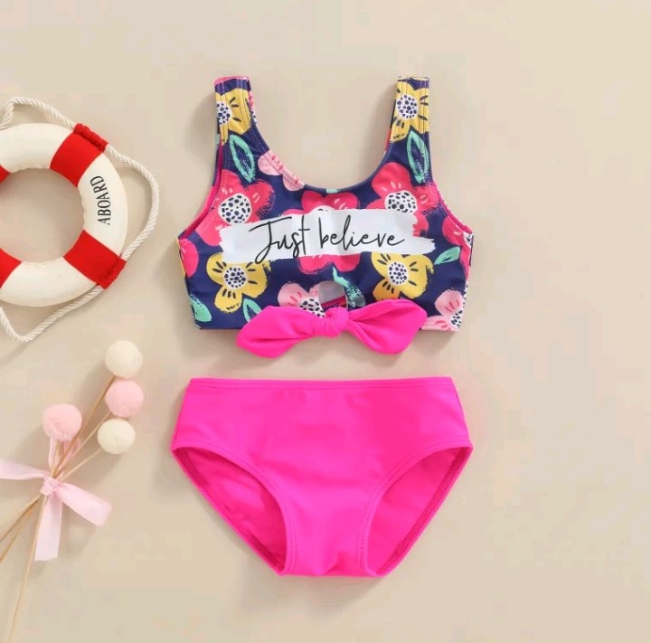 Đồ Bơi 2 Mảnh Cho Bé Gái Đồ Đi Biển Thoáng Khí Cho Bé Gái Bộ Bikini Mùa Hè In Hoa Chữ Đồ Bơi Ngắn Tay Cho Bé Từ 1-4 Tuổi