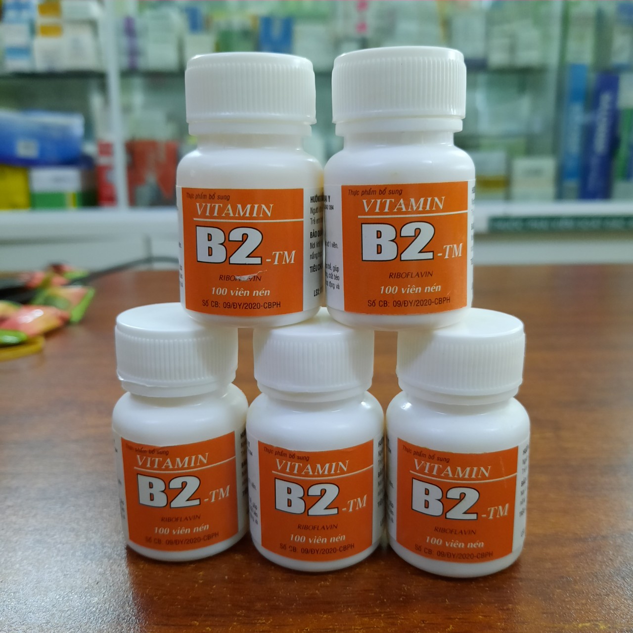 [Rẻ vô địch] Bổ sung vitamin B2, tăng cường chuyển hóa, cung cấp năng lượng cho tế bào, tăng cường sức đề kháng của cơ thể với THỰC PHẨM BỔ SUNG VITAMIN B2-TM-Công ty CP Dược Đại Y-chứa Vitamin B2-lốc 10 lọ x 100 viên
