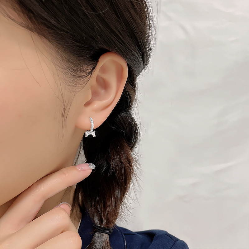 1 cặp Bông tai nơ đính đá zircon