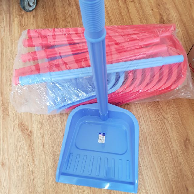 Xẻng nhựa cán đại Song Long Plastic