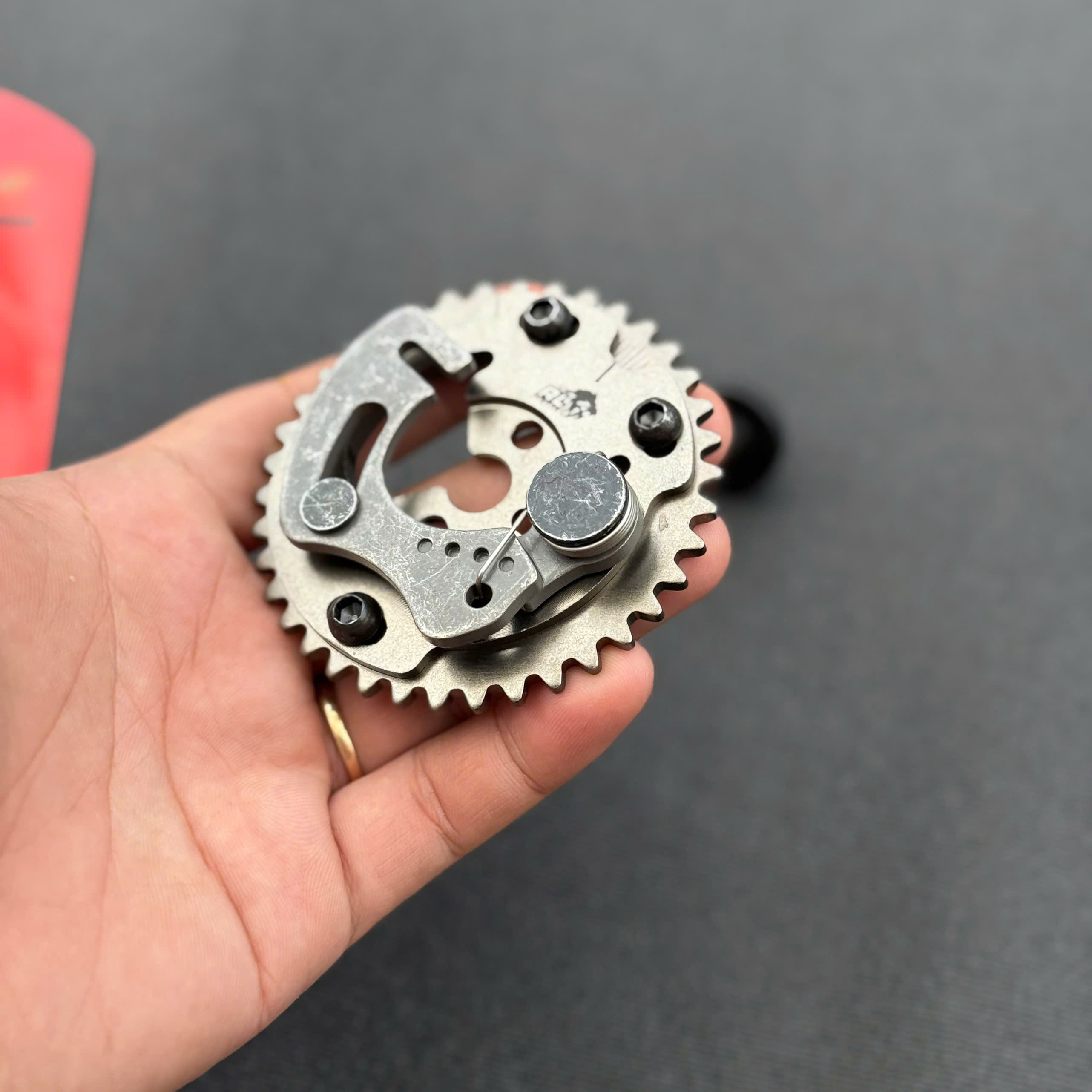 Bánh cam Redleo 38T Exciter 135 / 150 có choá xả