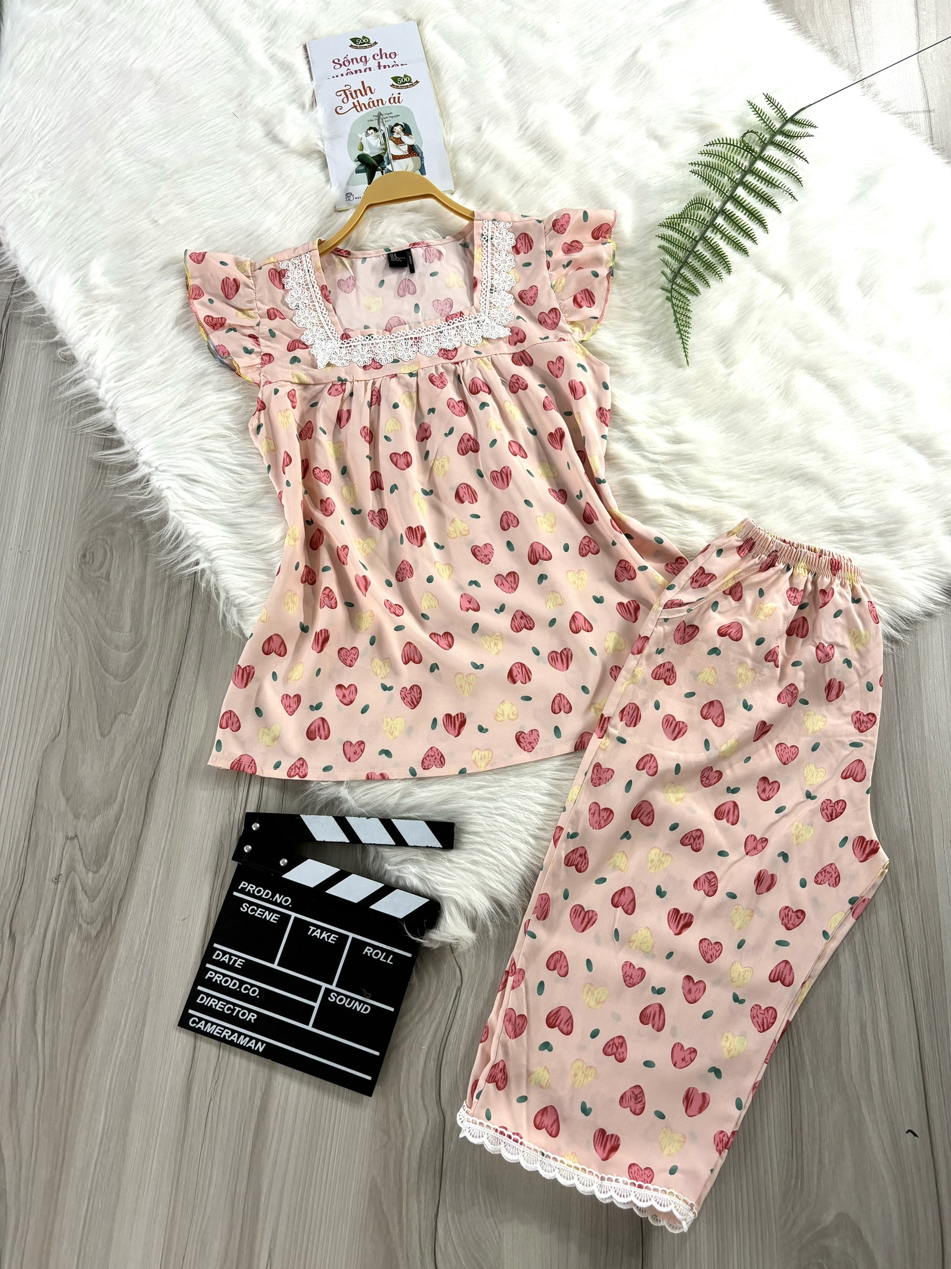 Đồ bộ tole,lanh cánh tiên,quần lửng,cổ vuông viền ren ,quần phối ren đẹp xinh SIZE ,12 màu lựa chọn.,đồ bộ nữ,