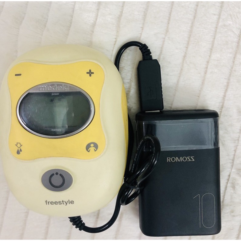 Cáp kết nối pin sạc dự phòng và máy hút sữa Medela Freestyle