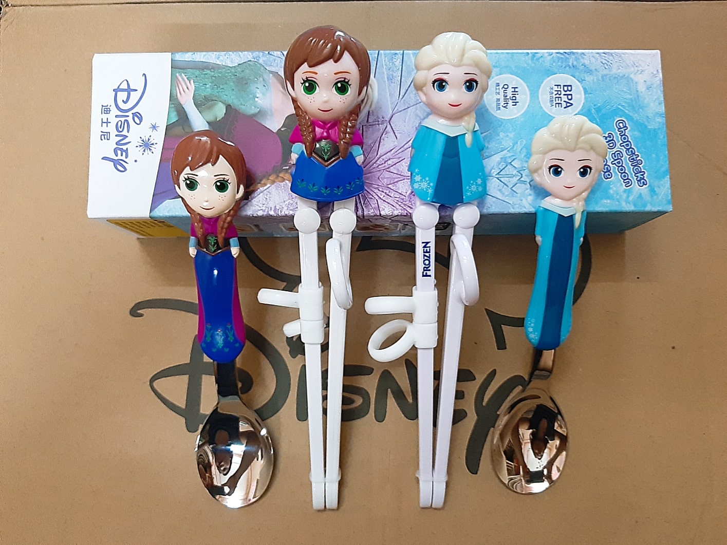 Set Đũa tập ăn cho bé Elsa Anna Disney Marvel 3D