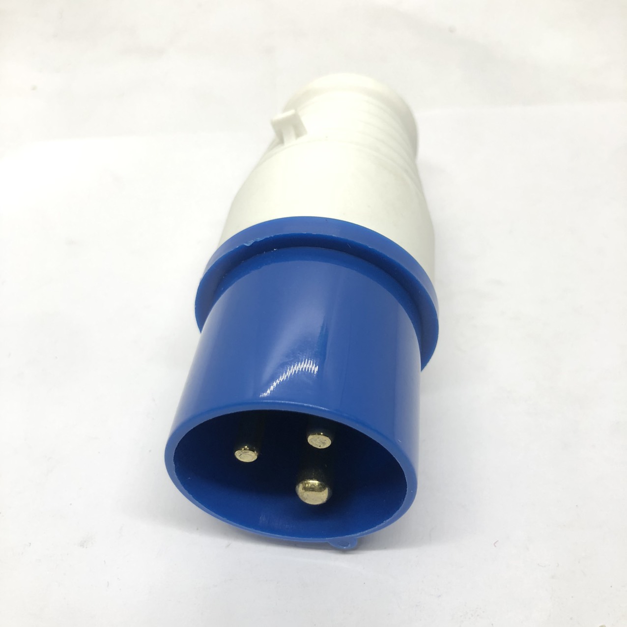 Phích cắm di động công nghiệp 16a / 32a 2p+e ip44 loại tốt - điện việt