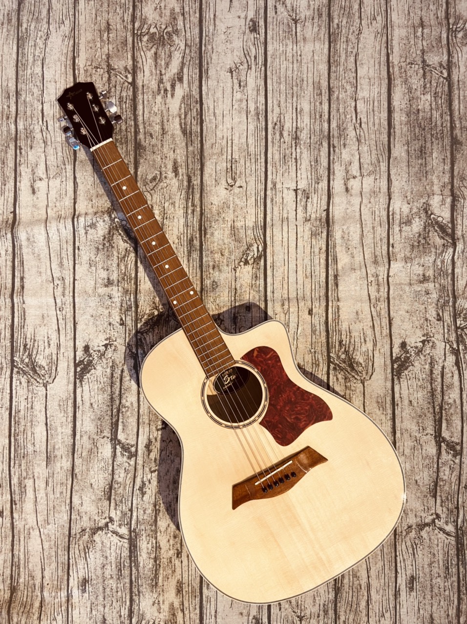 [HCM]Đàn Guitar Acoustic có ty chỉnh cần mặt thông Solid giá tại xưởng bảo hành 12 tháng kể cả bể vỡ