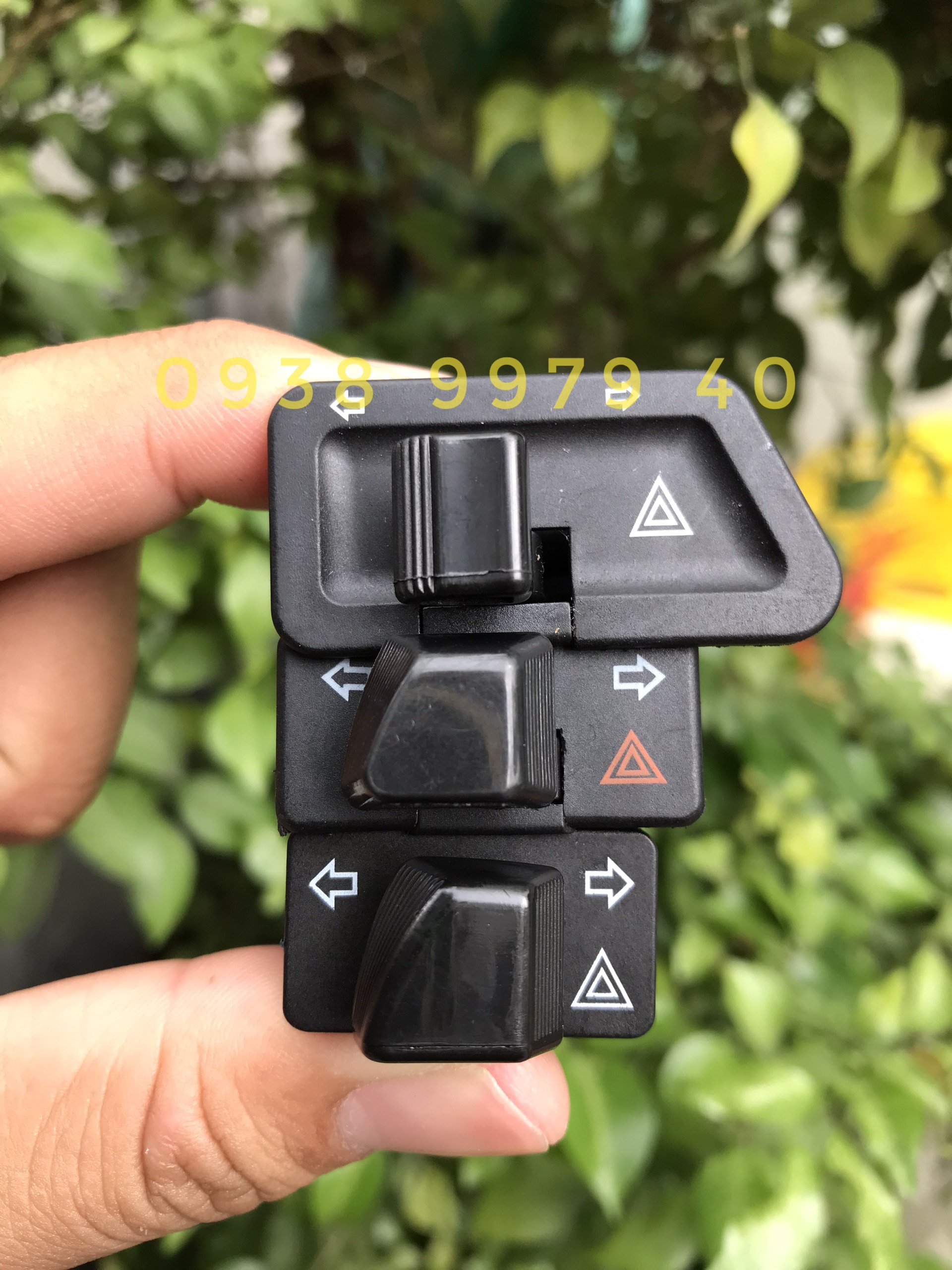 Công tắc Hazard tích hợp ưu tiên TẶNG kèm cục chớp điện tử các xe máy Honda