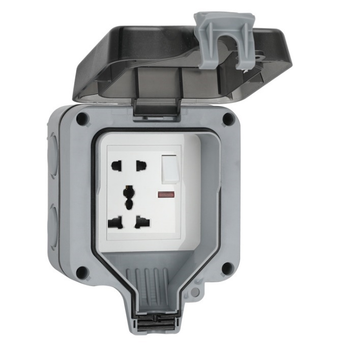 Ổ cắm điện ngoài trời chống nước 5 lỗ tiêu chuẩn và 1 công tắc nguồn